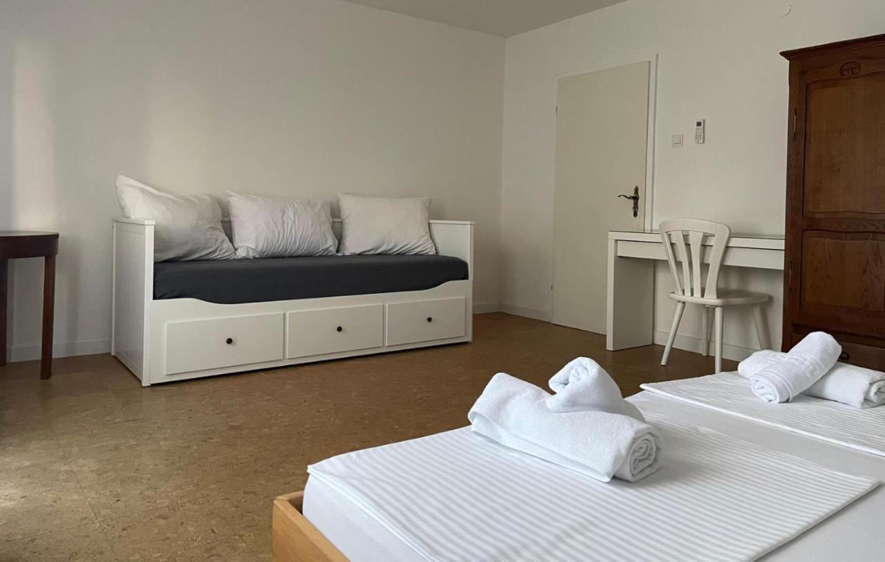Sea Land 2 Apartment Trogir Bagian luar foto